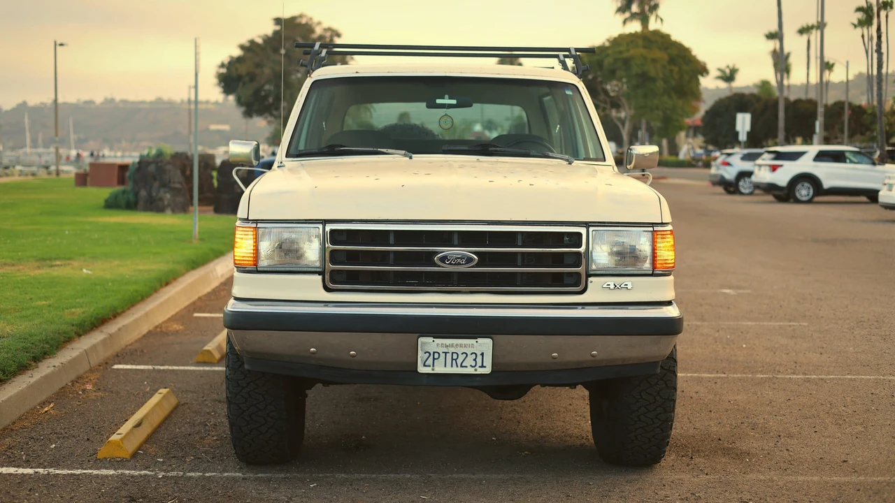 1990 Ford Bronco 4th Gen - Image 3 of 31