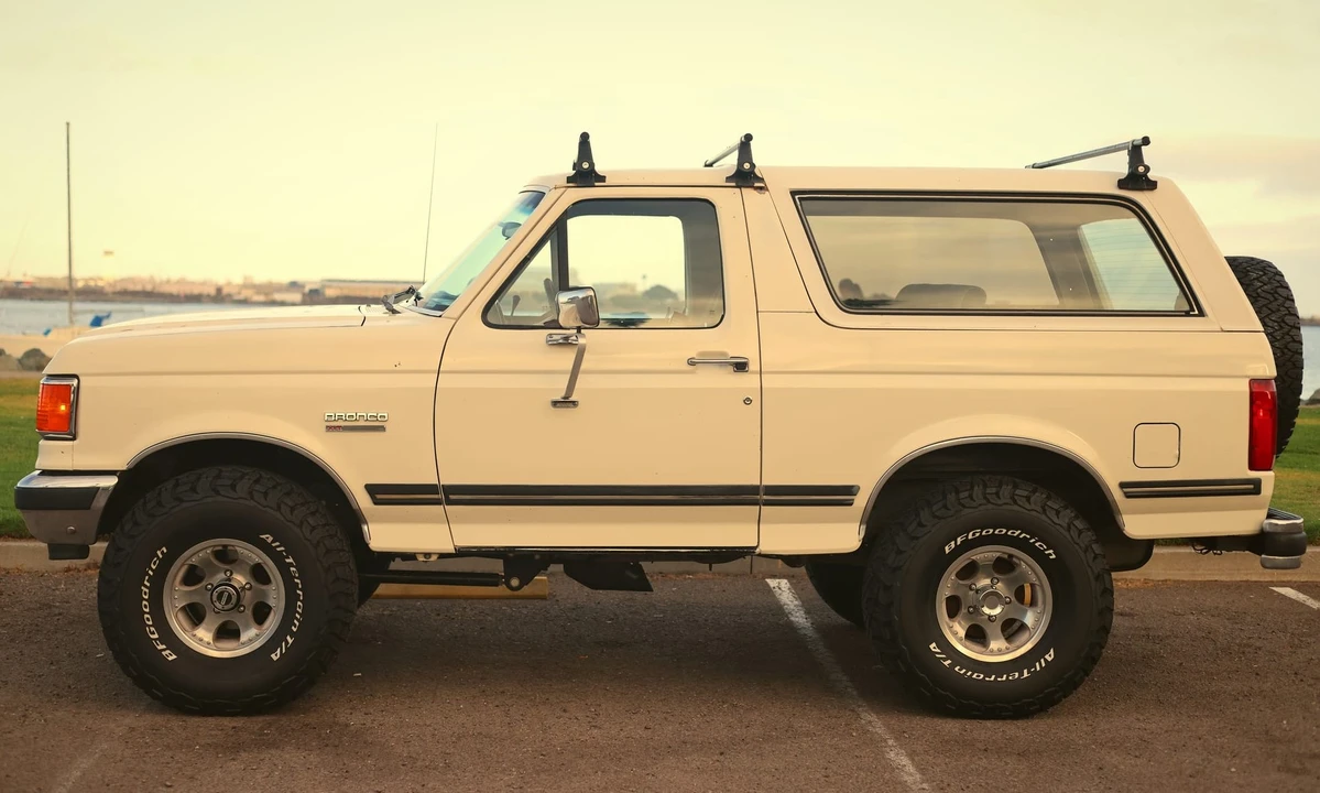 1990 Ford Bronco 4th Gen - Image 10 of 31