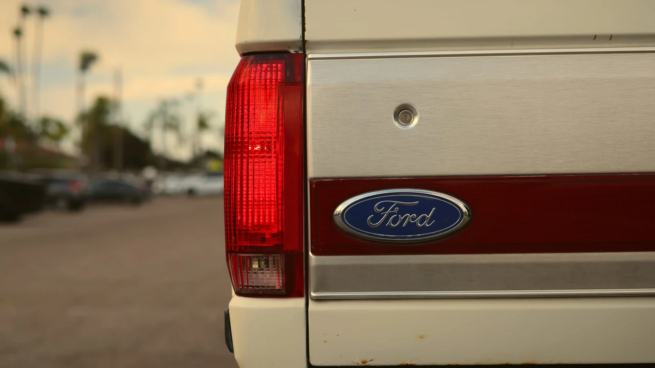 1990 Ford Bronco 4th Gen - Image 13 of 31