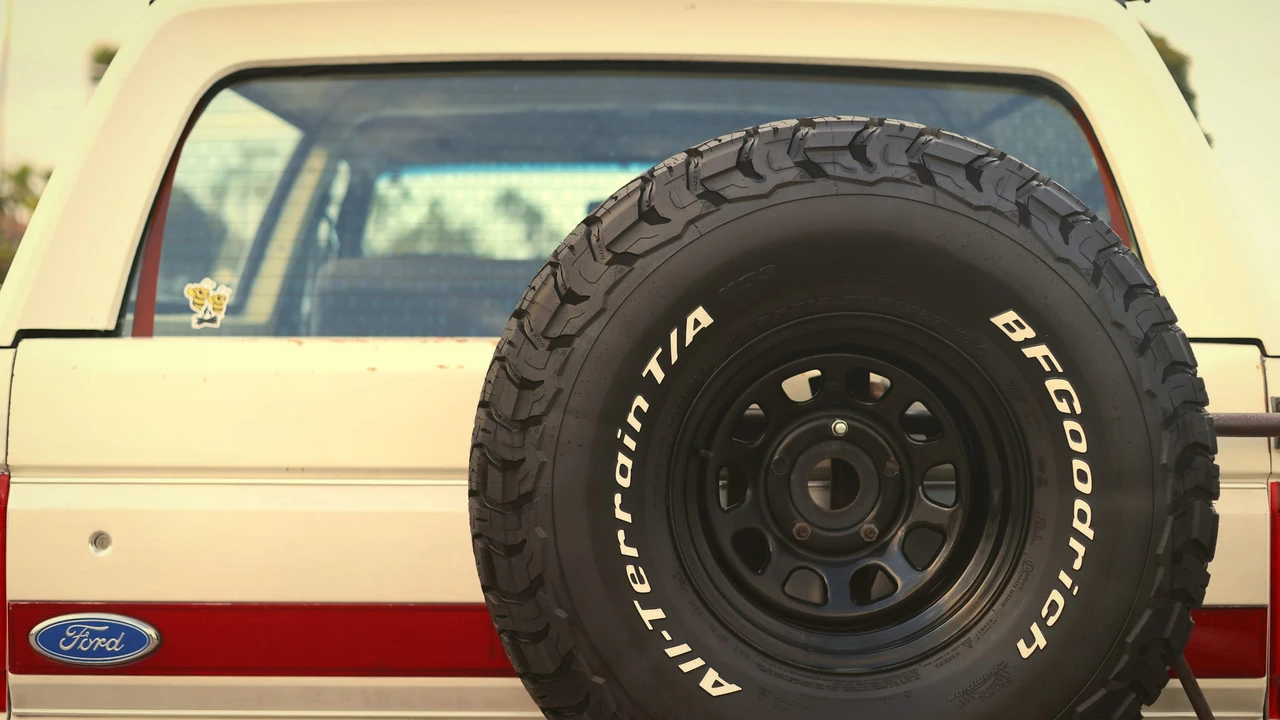 1990 Ford Bronco 4th Gen - Image 14 of 31