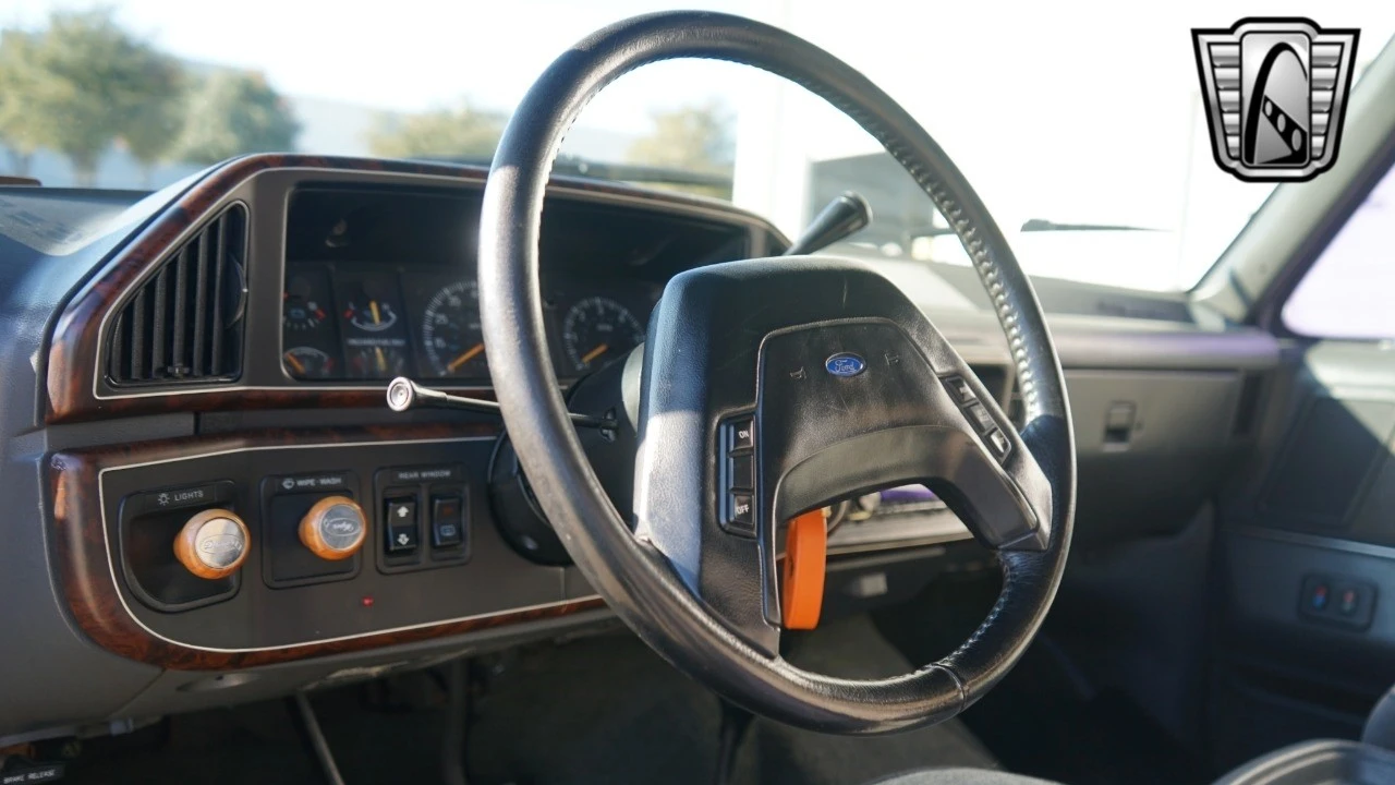 1990 Ford Bronco 4th Gen - Image 18 of 21