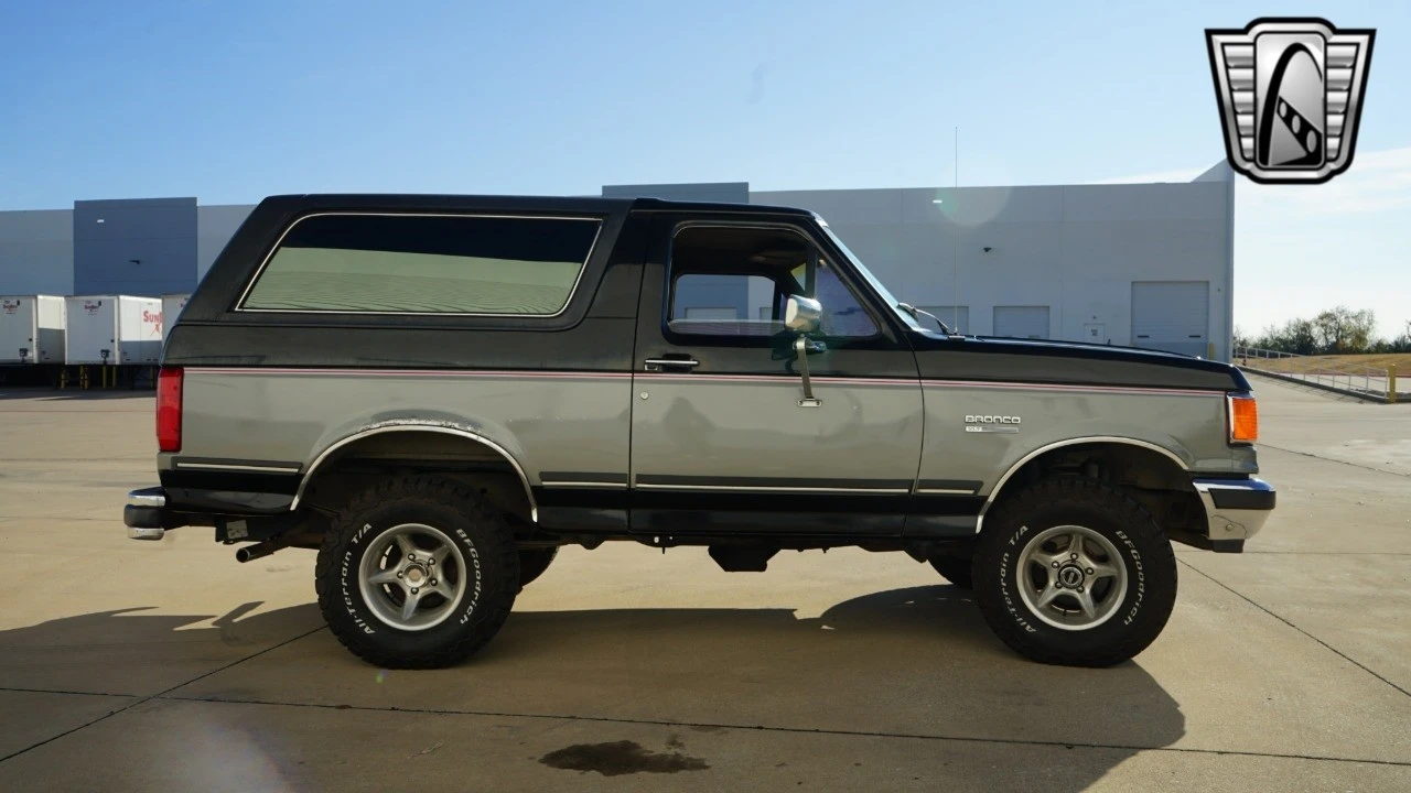 1990 Ford Bronco 4th Gen - Image 9 of 12