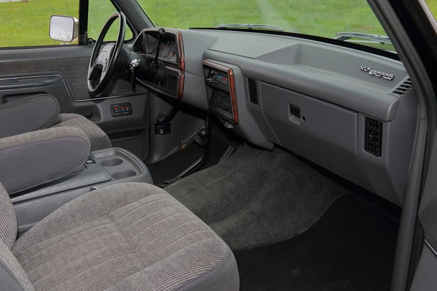 1990 Ford Bronco 4th Gen - Image 15 of 31