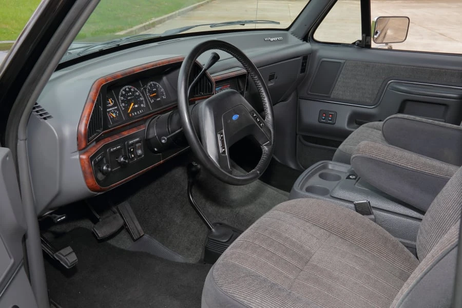 1990 Ford Bronco 4th Gen - Image 22 of 31