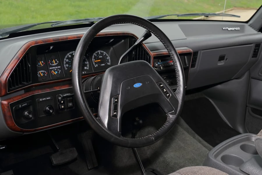 1990 Ford Bronco 4th Gen - Image 18 of 31