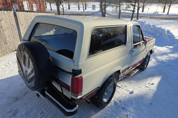 1990 Ford Bronco 4th Gen - Image 2 of 7