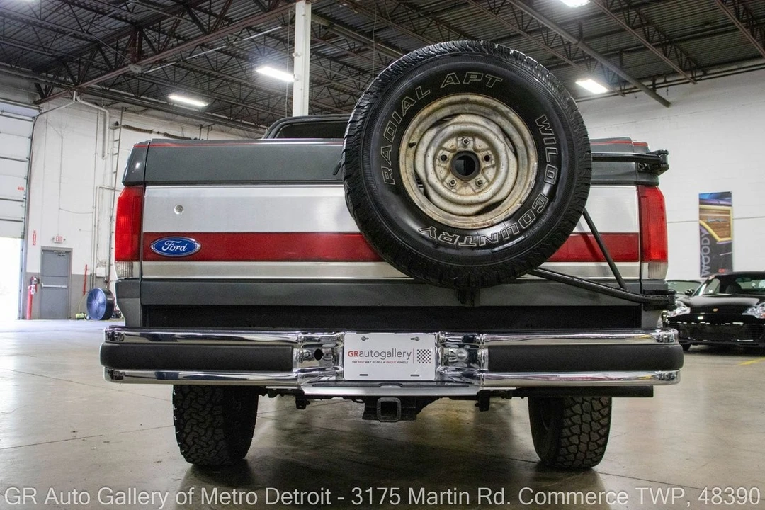 1990 Ford Bronco 4th Gen - Image 7 of 12