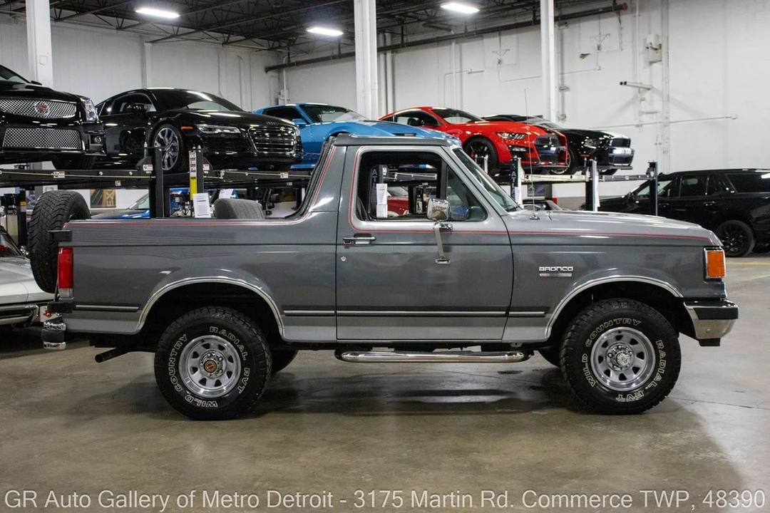 1990 Ford Bronco 4th Gen - Image 9 of 12