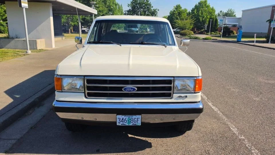 1990 Ford Bronco 4th Gen - Image 2 of 16