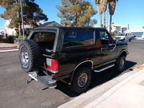 1990 Ford Bronco XLT 4WD