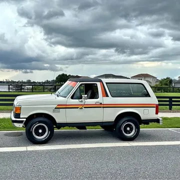 1990 Ford Bronco XLT 4X4