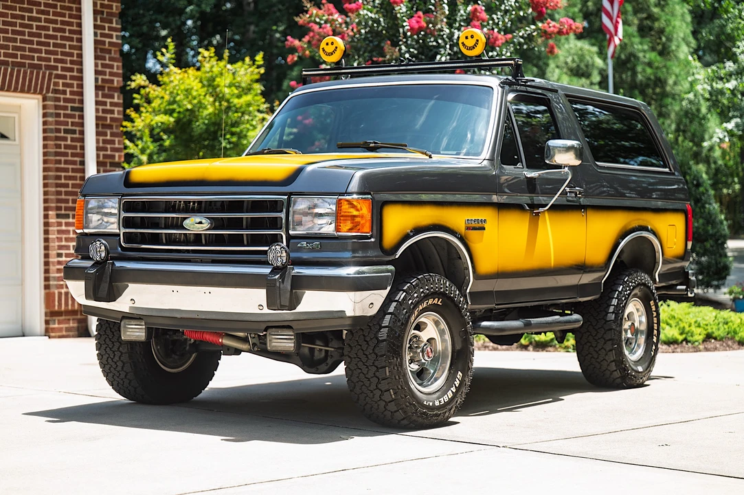 1990 Ford Bronco 4th Gen - Image 2 of 31