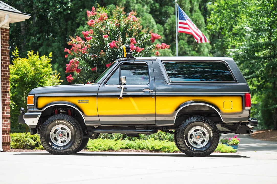1990 Ford Bronco 4th Gen - Image 5 of 31