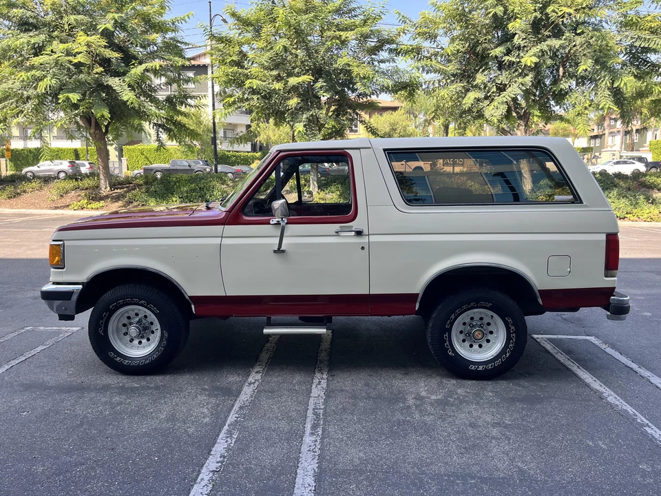 1990 Ford Bronco 4th Gen - Image 9 of 31