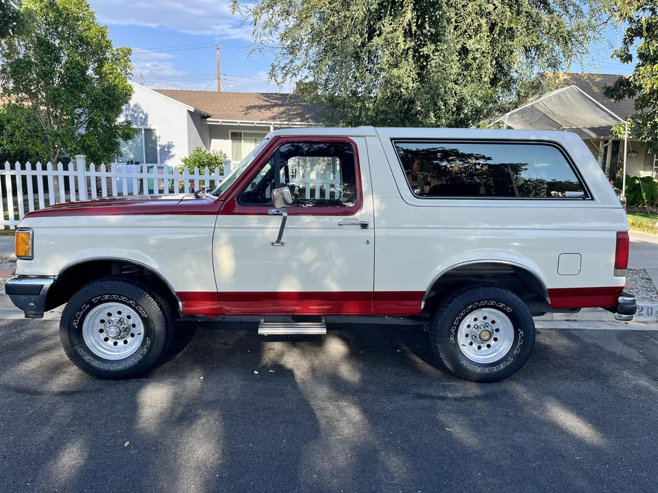 1990 Ford Bronco 4th Gen - Image 8 of 31