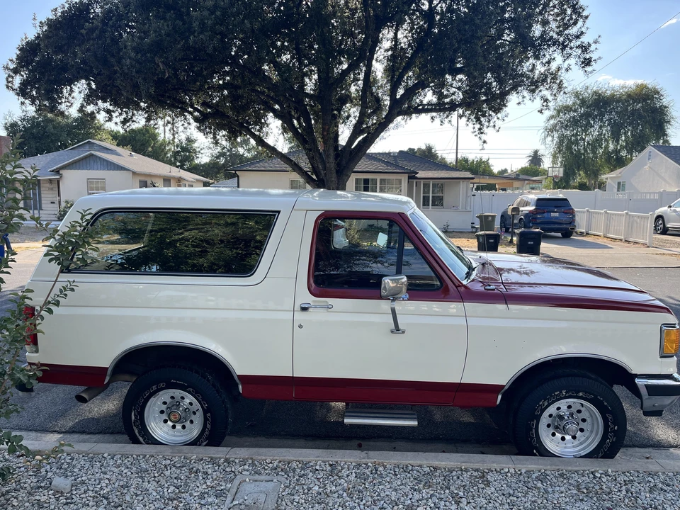 1990 Ford Bronco 4th Gen - Image 14 of 31