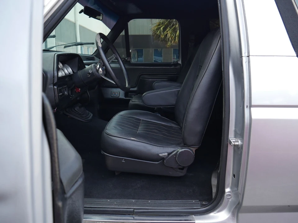 1990 Ford Bronco 4th Gen - Image 4 of 24