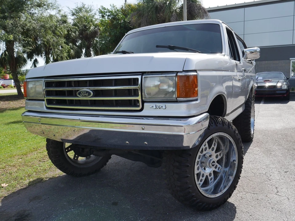 1990 Ford Bronco 4th Gen - Image 15 of 24
