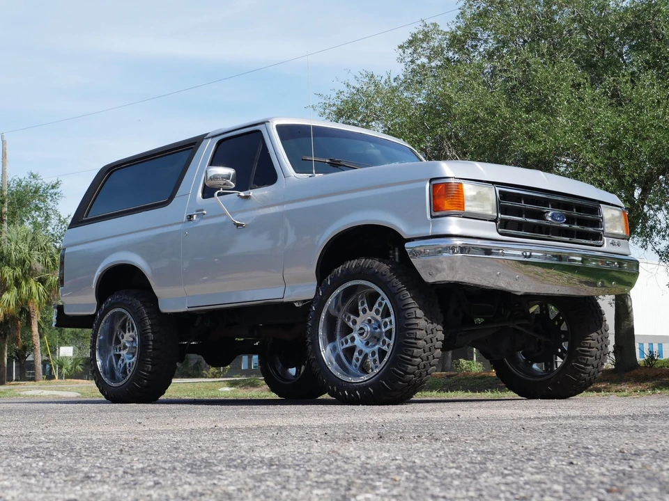 1990 Ford Bronco 4th Gen - Image 11 of 24
