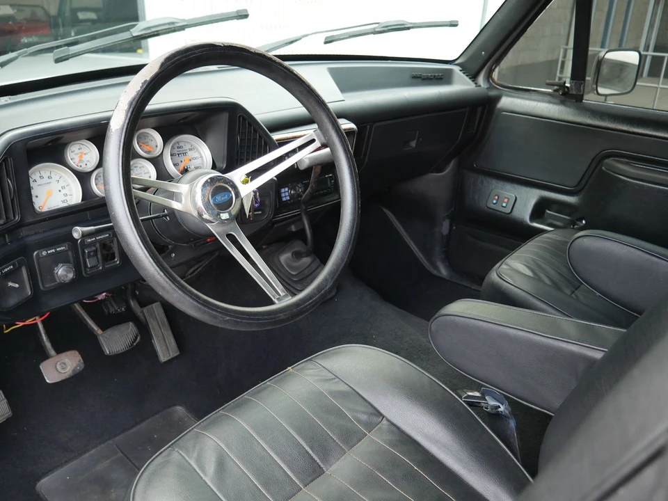 1990 Ford Bronco 4th Gen - Image 5 of 24