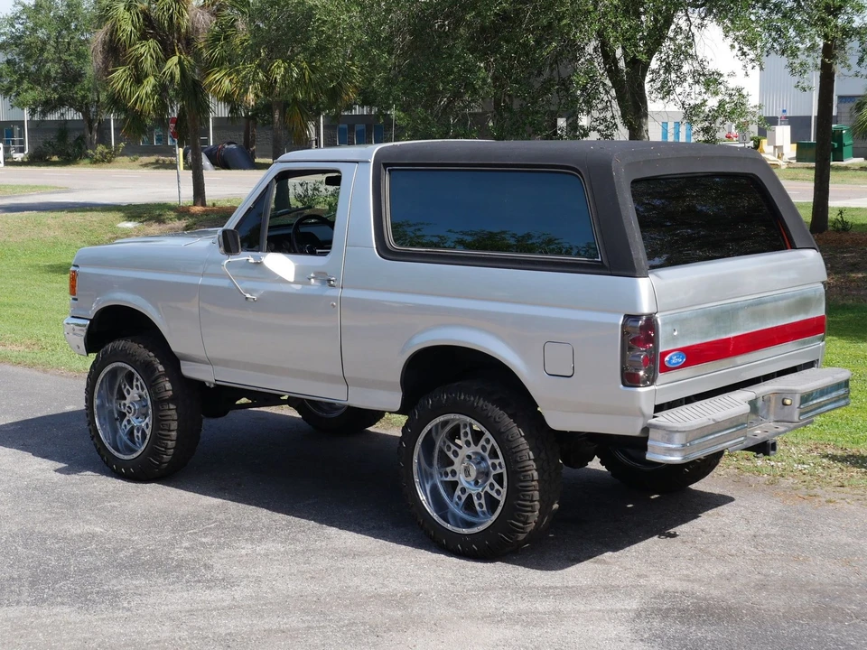 1990 Ford Bronco 4th Gen - Image 20 of 24