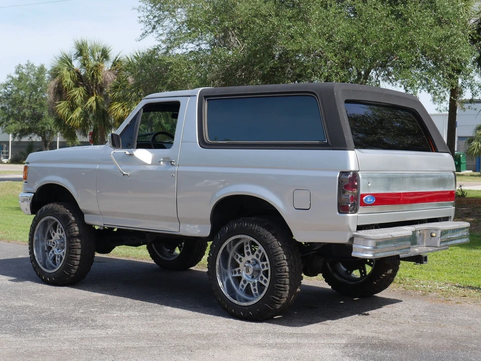 1990 Ford Bronco 4th Gen - Image 19 of 24