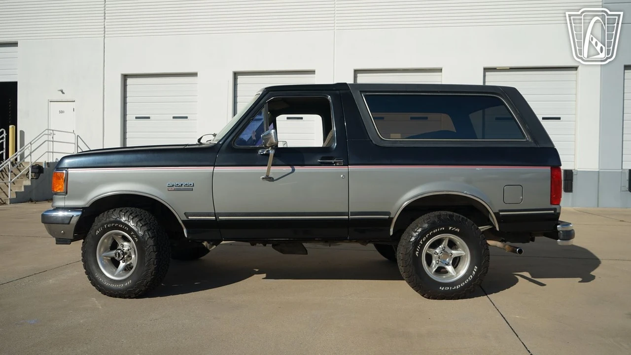 1990 Ford Bronco 4th Gen - Image 8 of 31
