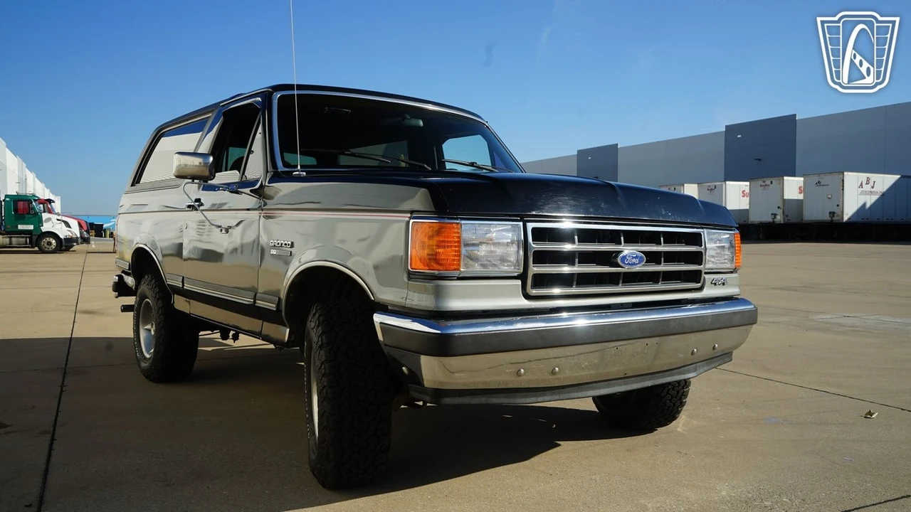 1990 Ford Bronco 4th Gen - Image 23 of 31
