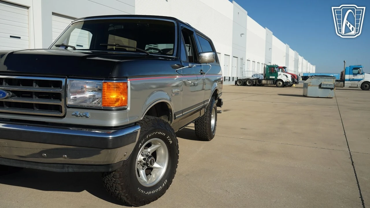 1990 Ford Bronco 4th Gen - Image 29 of 31