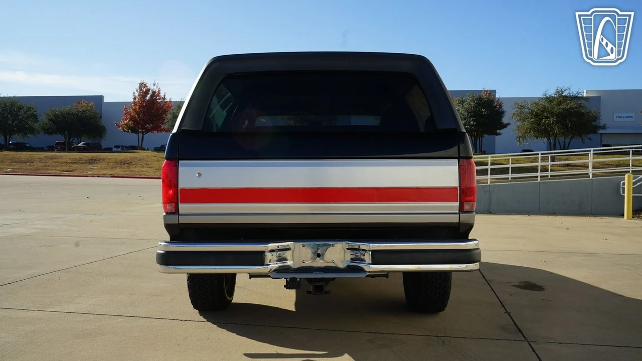 1990 Ford Bronco 4th Gen - Image 14 of 31