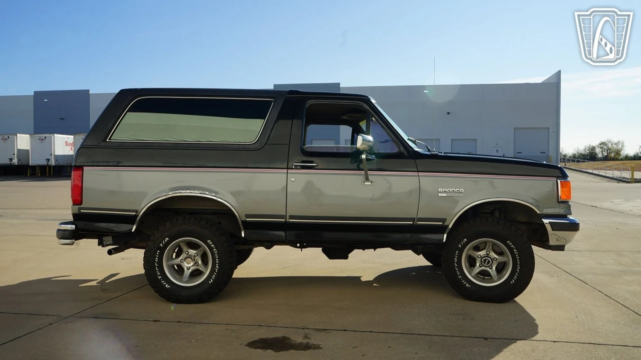 1990 Ford Bronco 4th Gen - Image 20 of 21