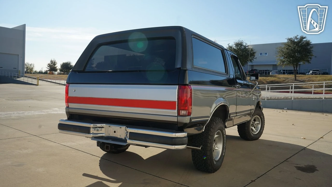 1990 Ford Bronco 4th Gen - Image 17 of 21
