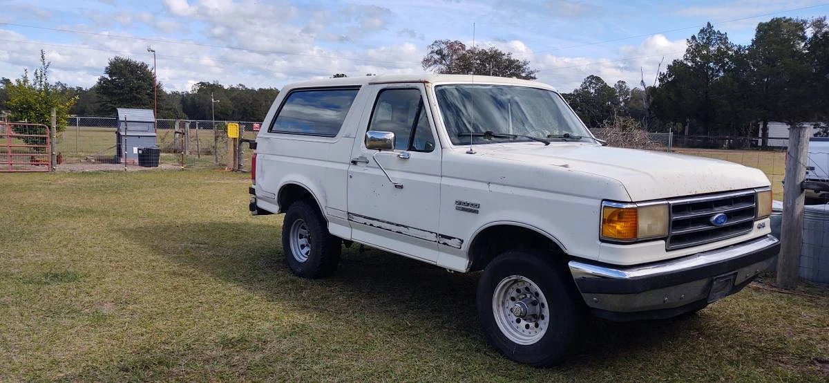 1990 Ford Bronco 4th Gen - Image 2 of 5