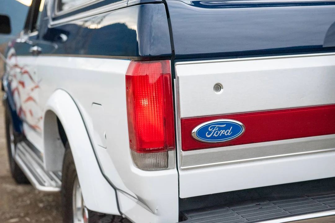1990 Ford Bronco 4th Gen - Image 14 of 16