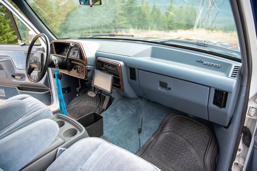 1990 Ford Bronco 4th Gen - Image 8 of 16