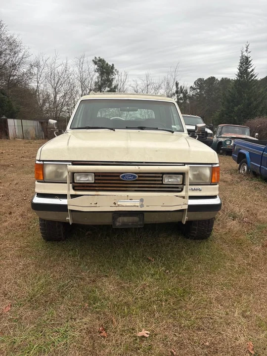 1990 Ford Bronco 4th Gen - Image 2 of 12