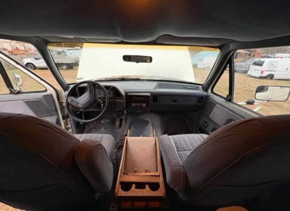 1990 Ford Bronco 4th Gen - Image 11 of 12