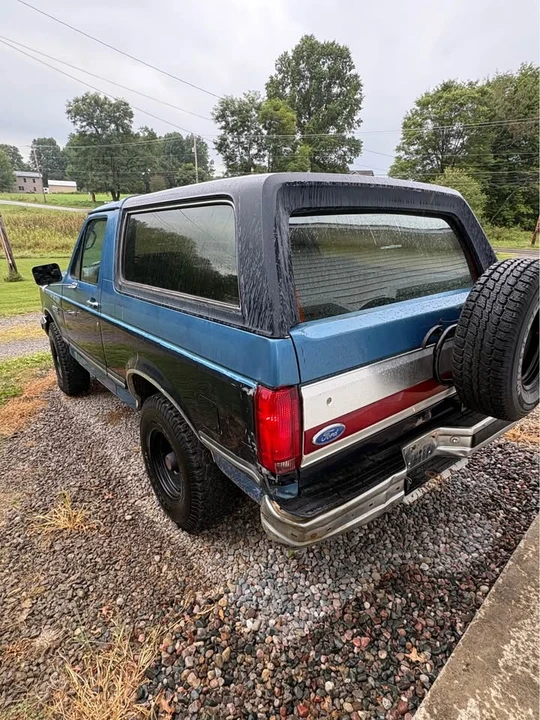 1990 Ford Bronco 4th Gen - Image 2 of 8