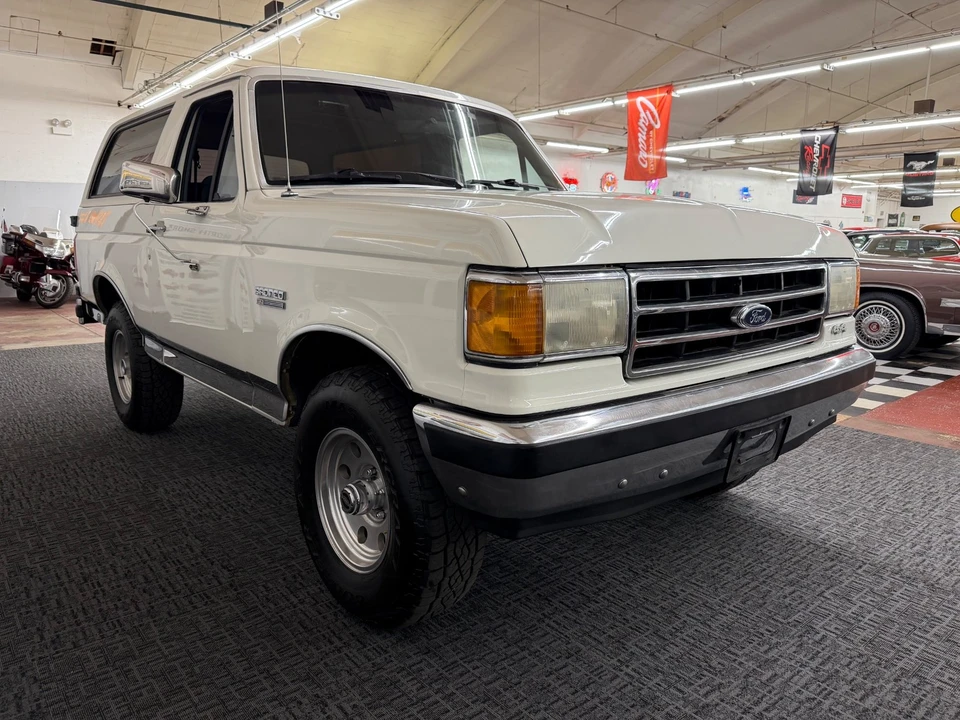 1990 Ford Bronco 4th Gen - Image 18 of 21