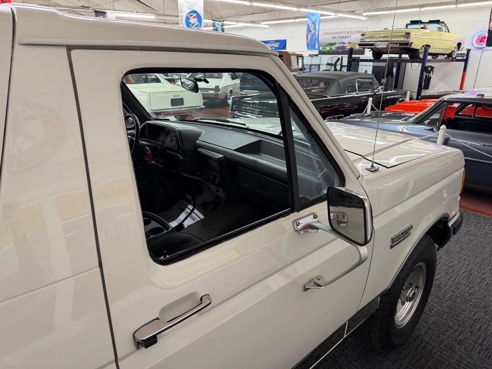 1990 Ford Bronco 4th Gen - Image 29 of 31