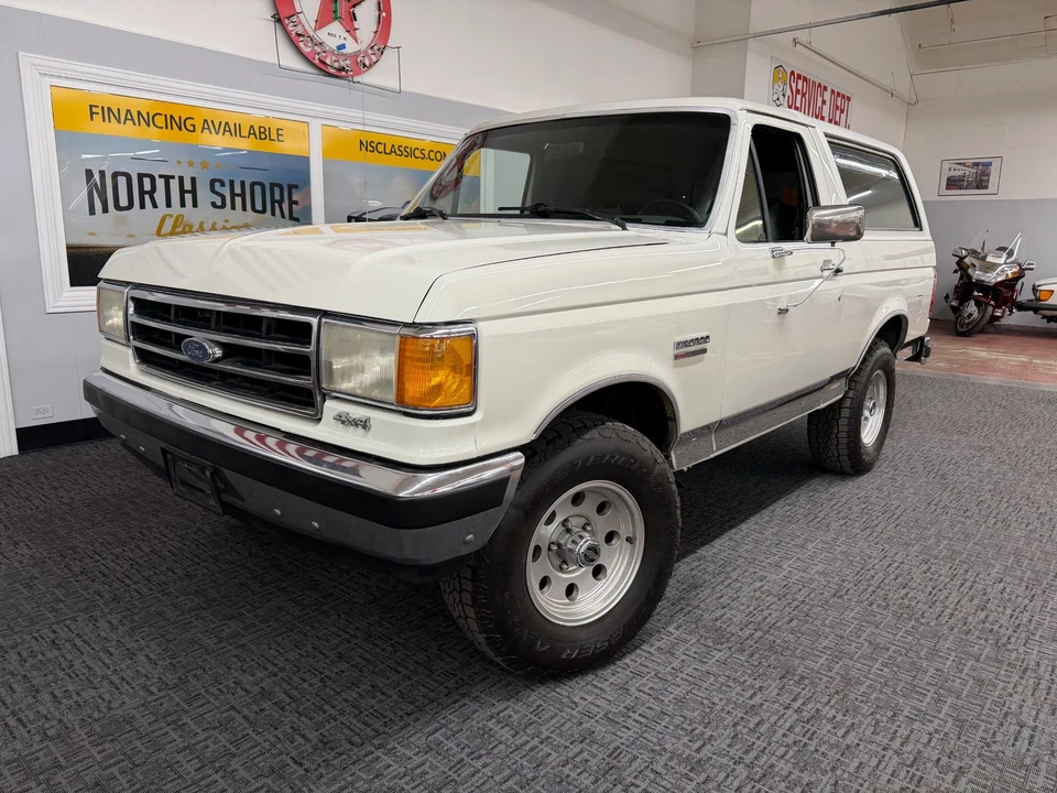 1990 Ford Bronco 4th Gen - Image 2 of 21