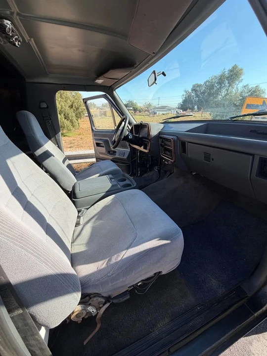 1990 Ford Bronco 4th Gen - Image 8 of 8