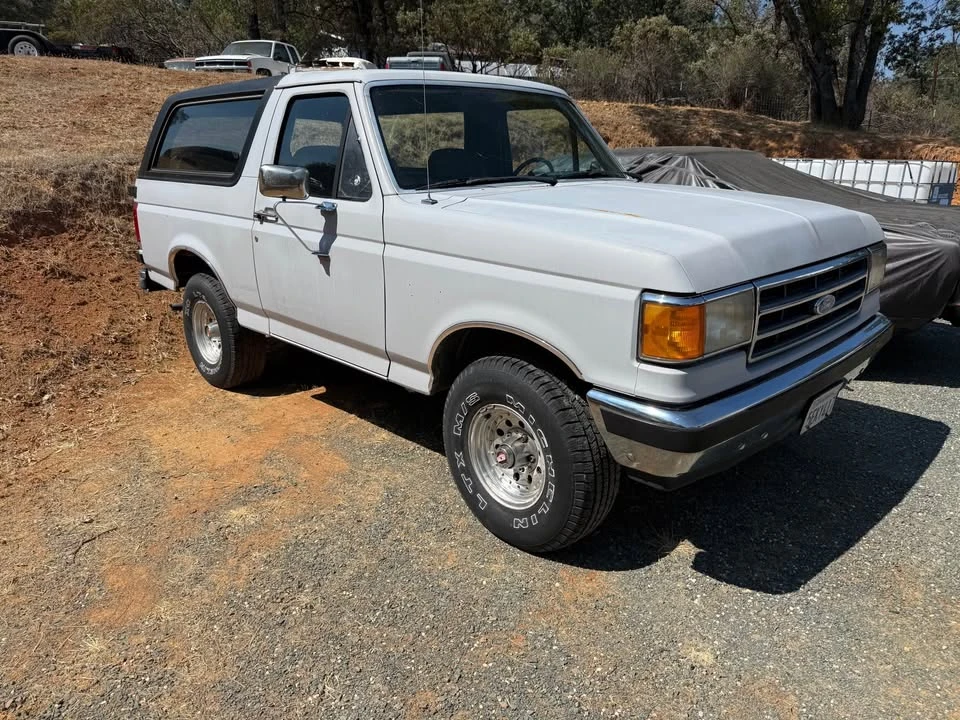 1990 Ford Bronco 4th Gen - Image 2 of 7