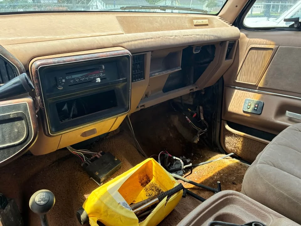 1990 Ford Bronco 4th Gen - Image 8 of 10