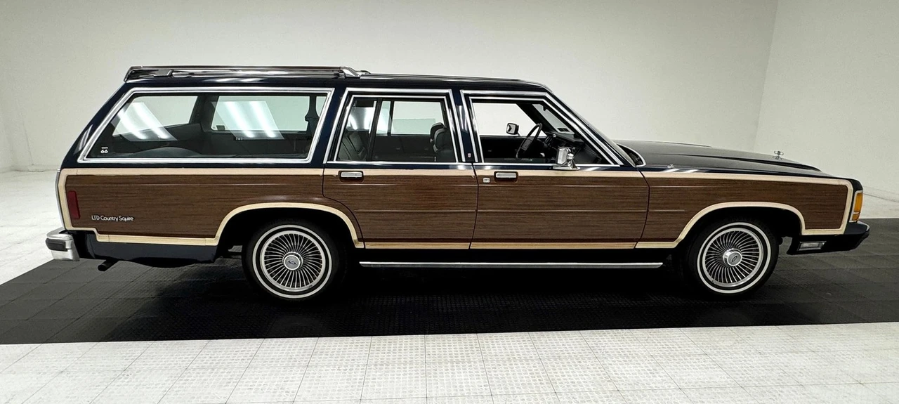1990 Ford Country Squire - Image 6 of 12