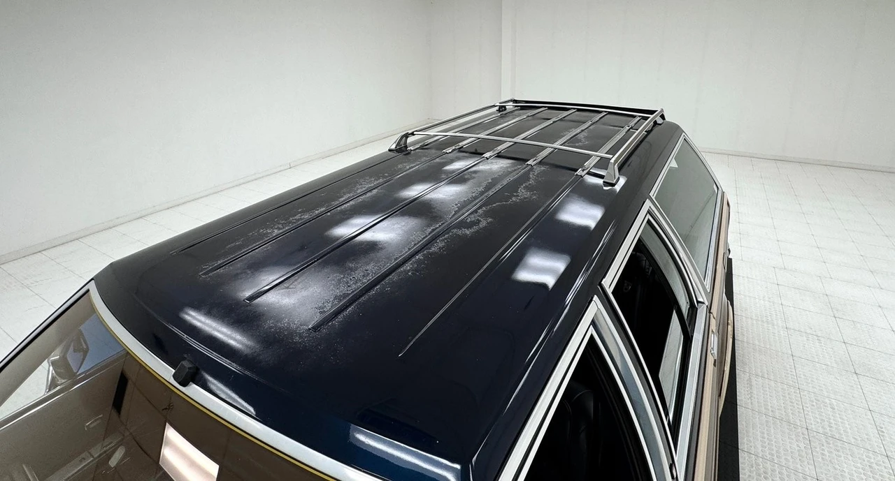 1990 Ford Country Squire - Image 14 of 31