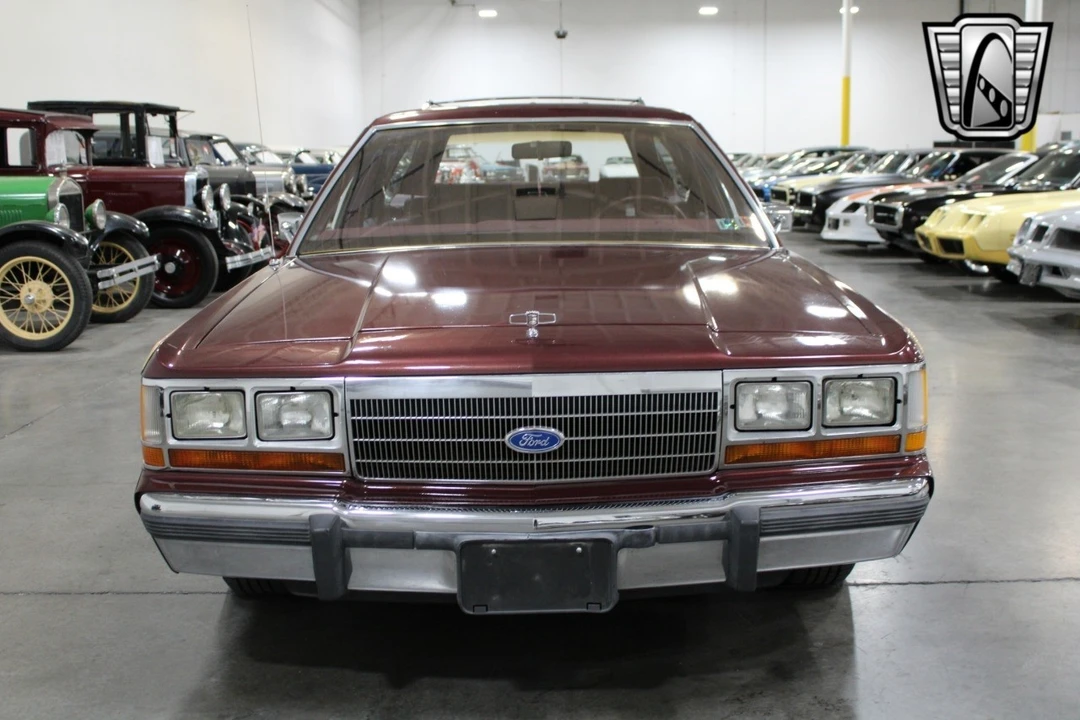 1990 Ford Country Squire - Image 3 of 12