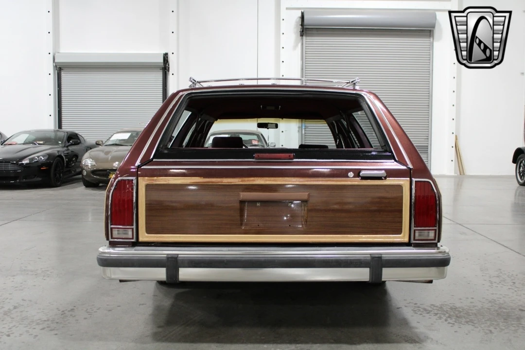 1990 Ford Country Squire - Image 5 of 12