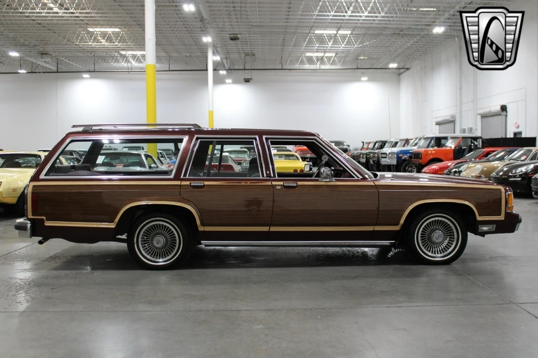 1990 Ford Country Squire - Image 7 of 12