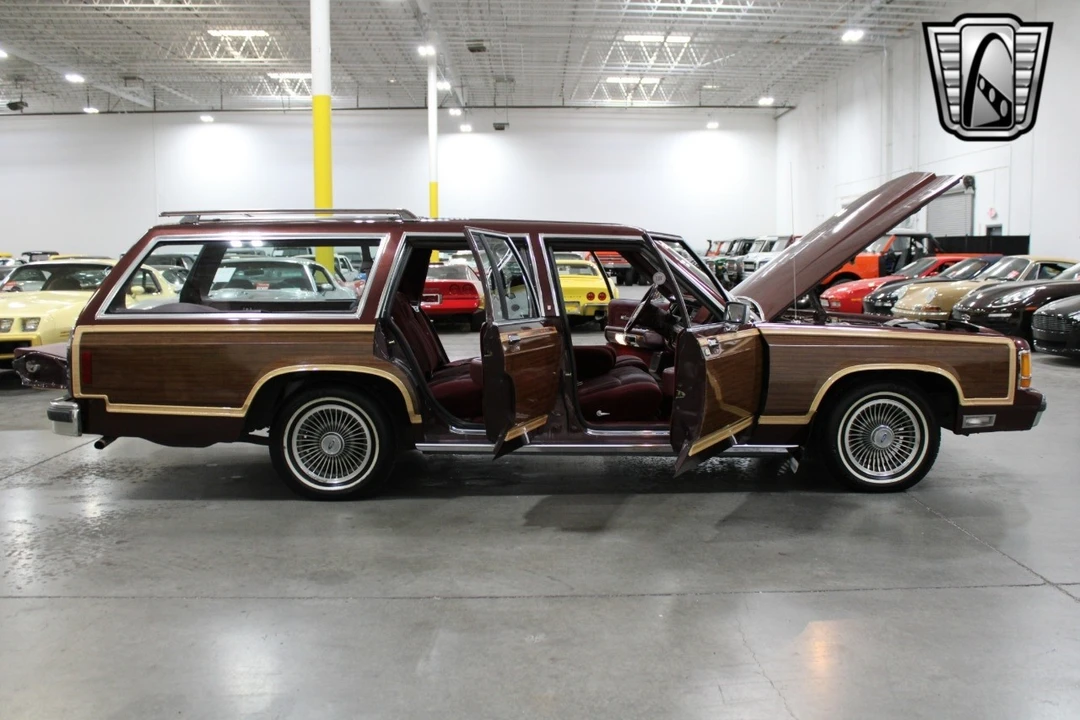 1990 Ford Country Squire - Image 11 of 12